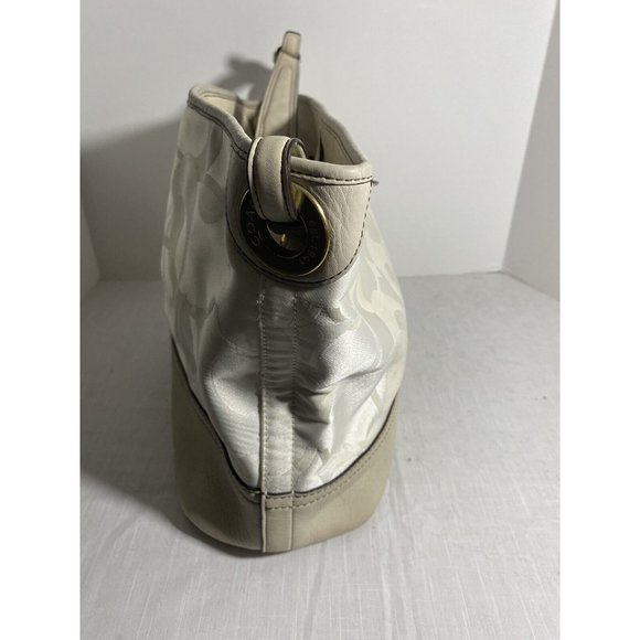 COACH Womens Signature Logo All Over Print Handbag Cream Off White Please Read - Picture 3 of 8